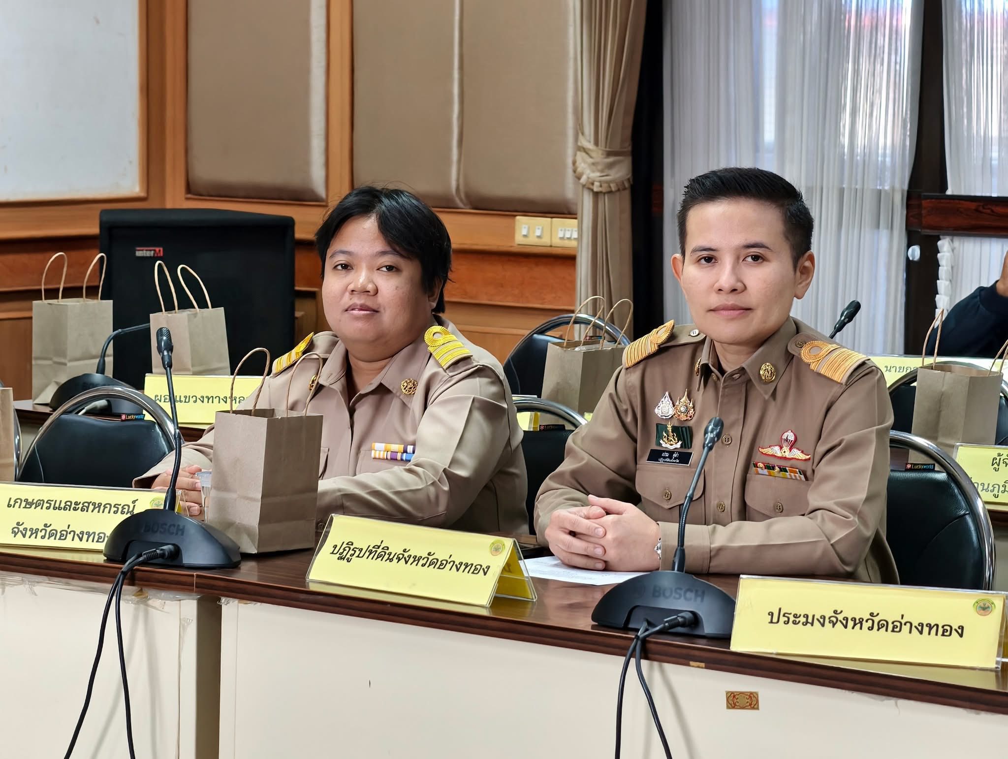 title - พิธีเปิดงาน “การนำคู่มือการบริหารจัดการโครงการอันเนื่องมาจากพระราชดำริเชิงพื้นที่ ด้วยกระบวนการแผนพัฒนาพื้นที่แบบบูรณาการไปสู่การปฏิบัติพื้นที่ภาคกลาง” เพื่อคุณภาพชีวิตที่ดีของประชาชน